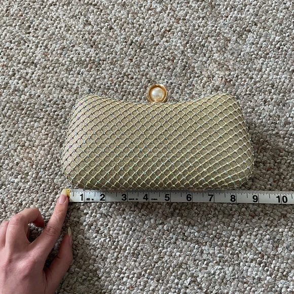 Gold Clutch - Picture 5 of 7